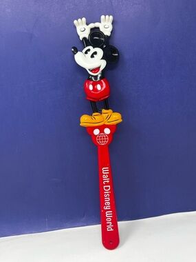 Walt Disney World Mickey Mouse Vintage Back Scratcher Hong Kong